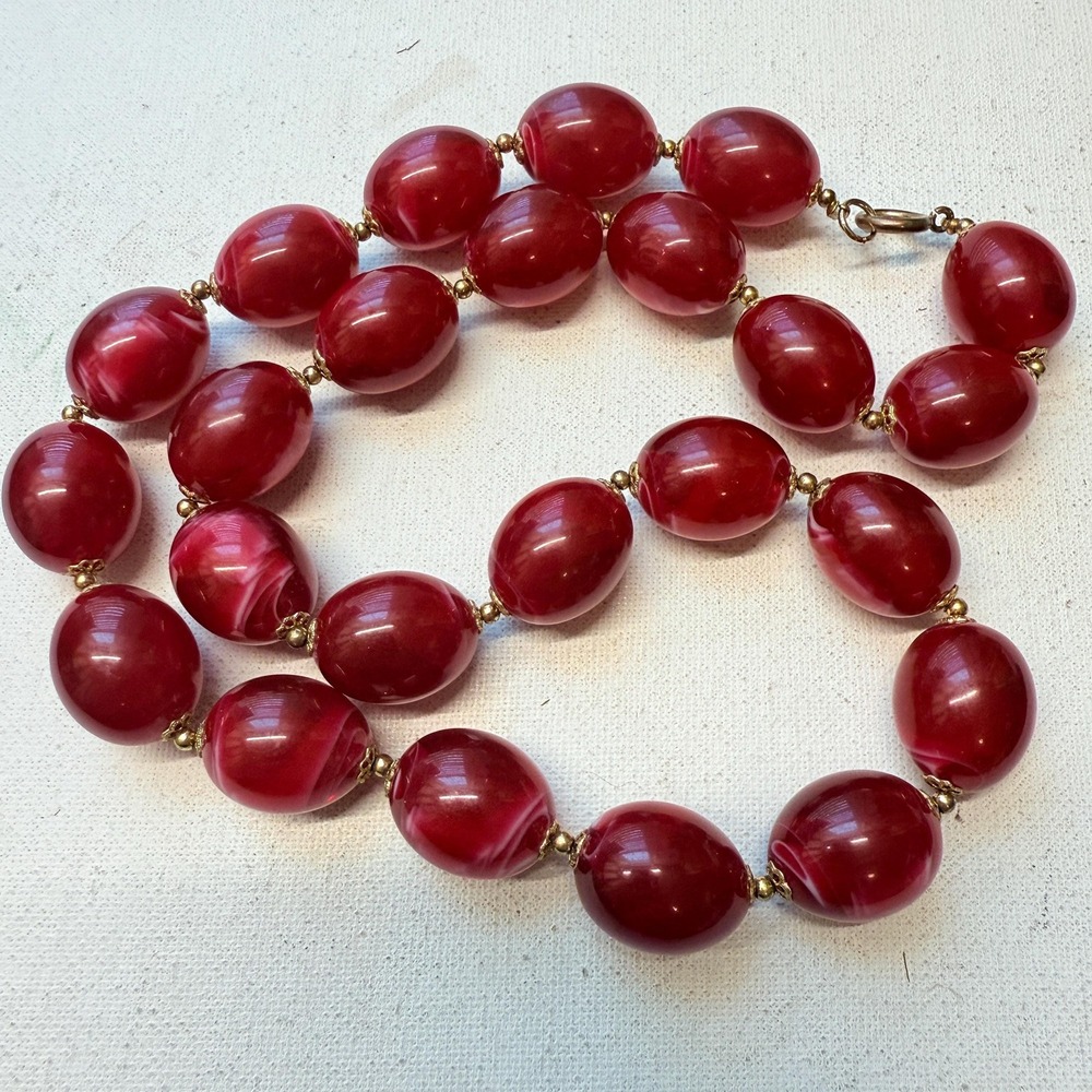 Vintage Chunky Beaded Necklace Cherry Red Lucite Marbled Swirl Beads 25"